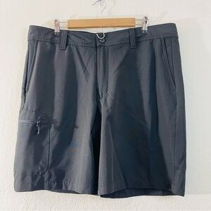 Magellan Outdoors Water-Repellent Fish Gear Shorts Men Size 38 Black Pockets
